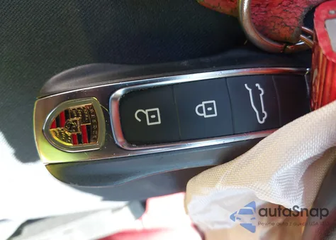 2021 Porsche Cayenne Coupe S z USA, uszkodzony, nr VIN WP1BB2AY5MDA46018